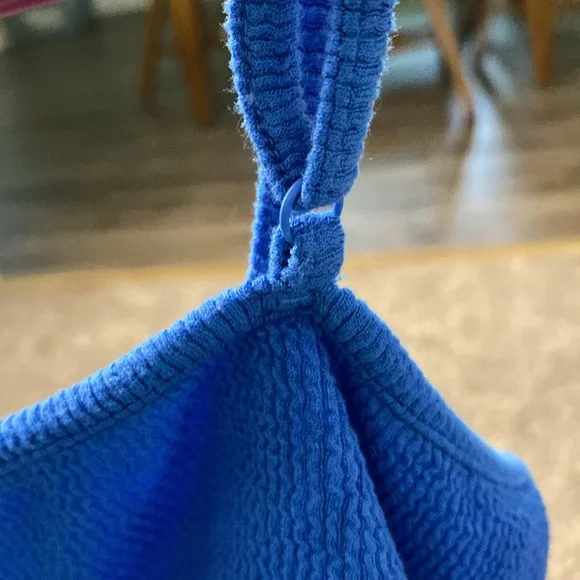 Two H&M body wrap tops - Picture 5 of 9